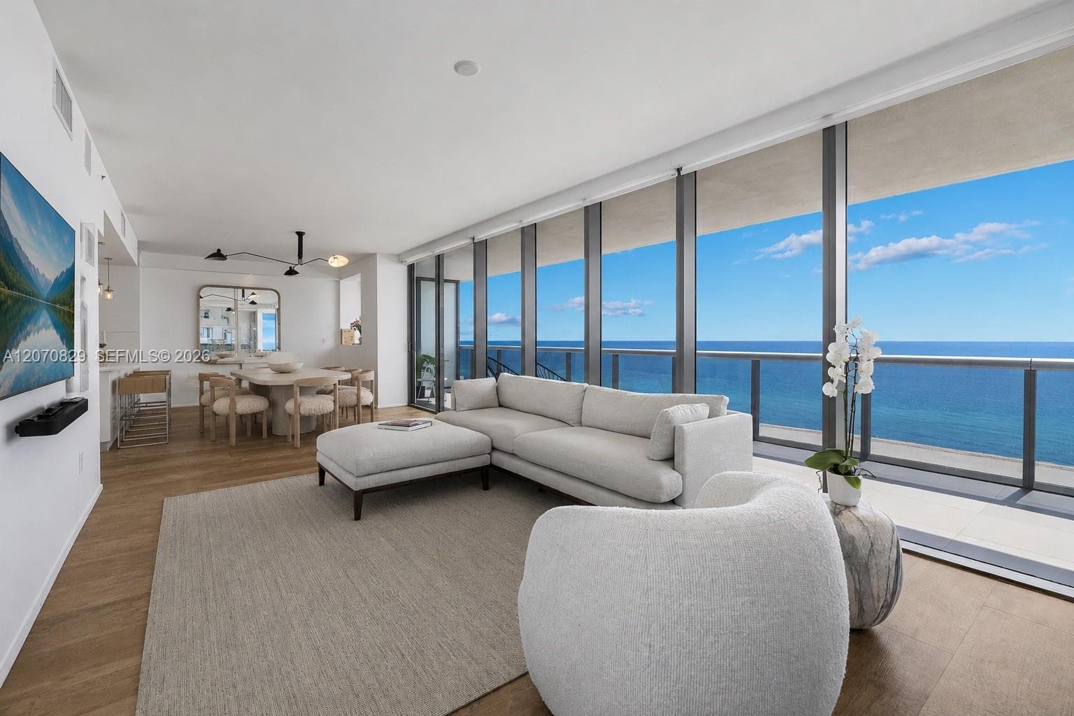 5875 Collins Ave # 1102, Miami Beach, FL 33140