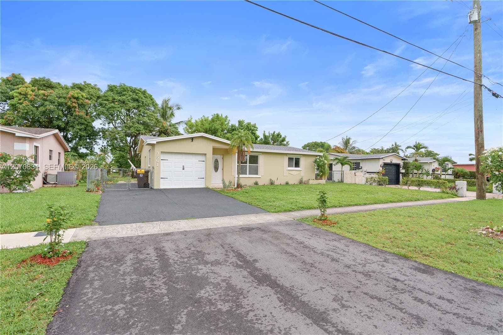 3561 NW 41st St, Lauderdale Lakes, FL 33309 — zdjęcie 3