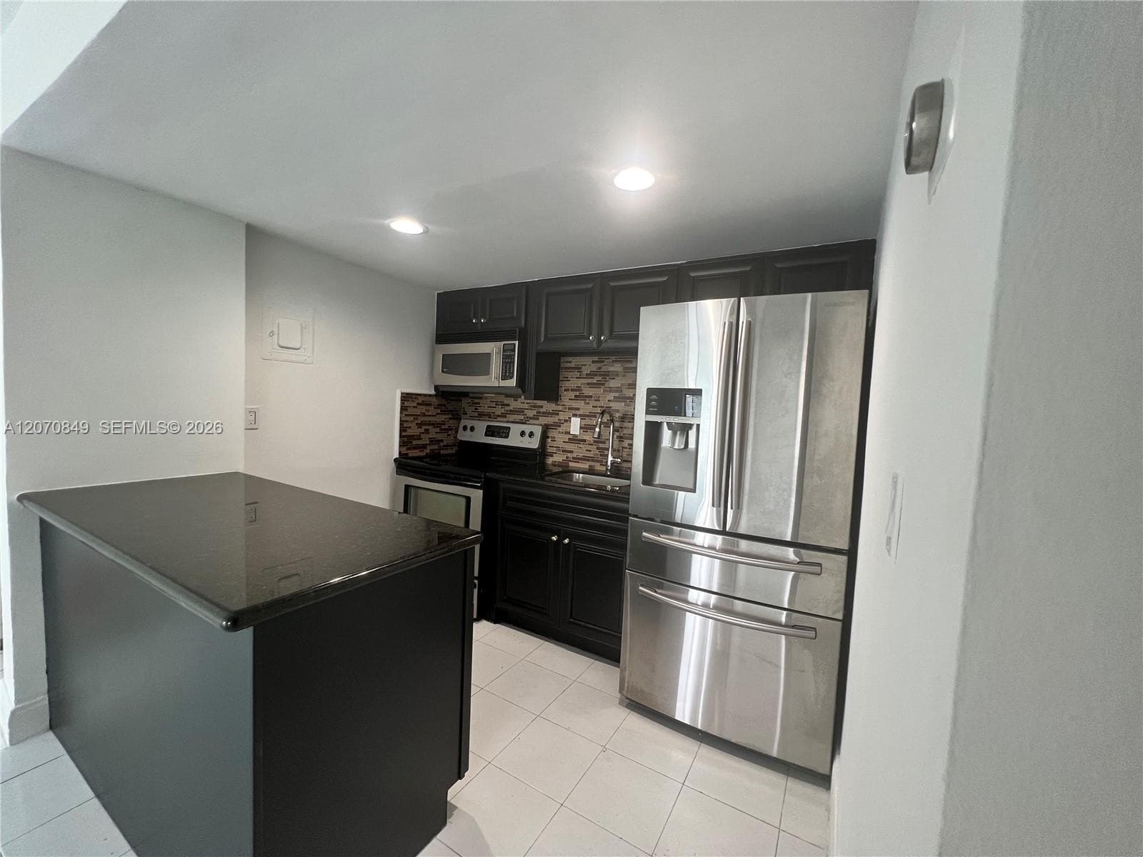 4301 NW South Tamiami Canal Dr # 3-314, Miami, FL 33126 — zdjęcie 5
