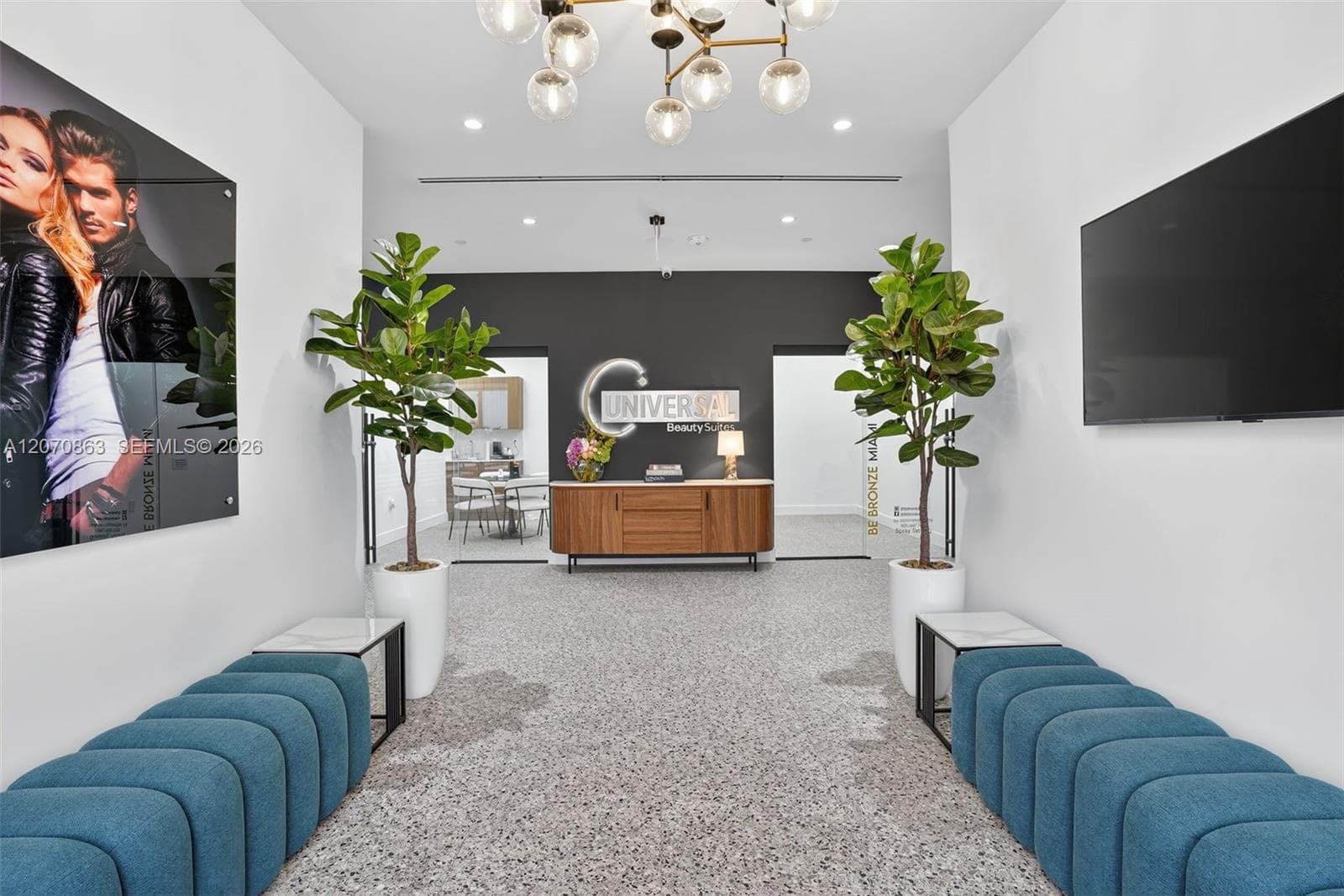 Beauty Salon Suites For Rent NOW Right In Front of FIU Publix Shopping, FL 33174 — zdjęcie 3