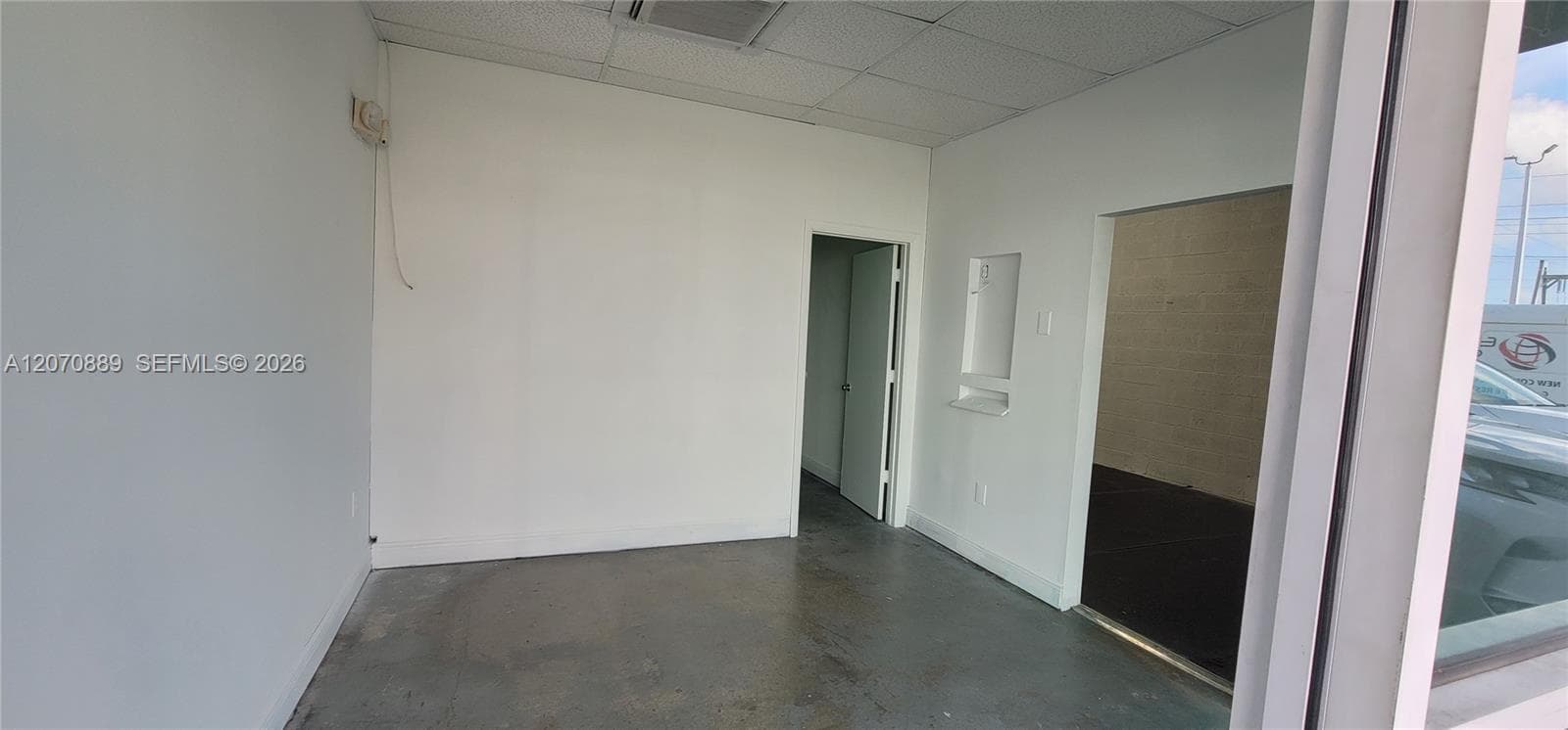 7290 NW 7th St # 105, Miami, FL 33126 — zdjęcie 2