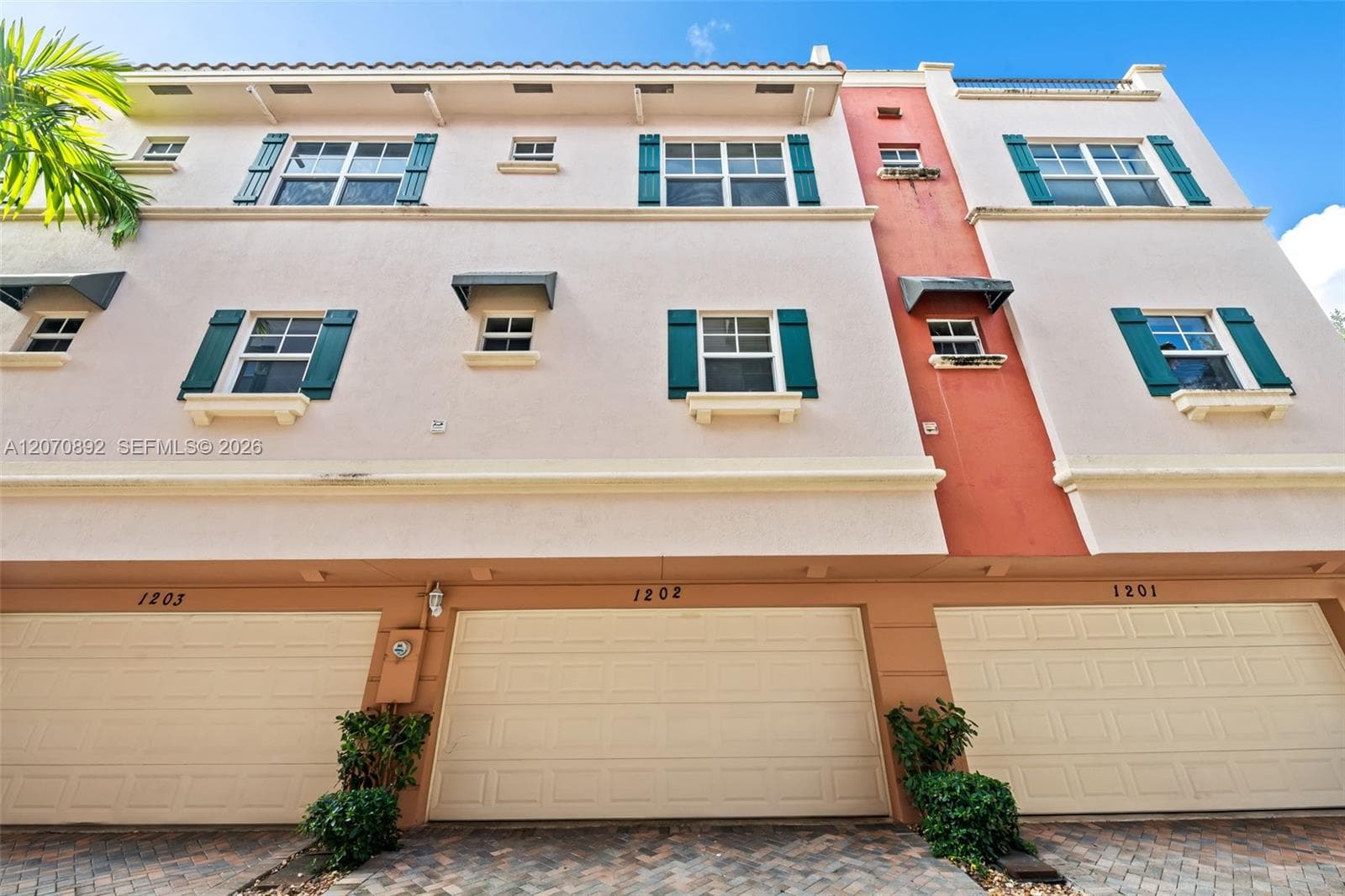 1033 NE 17th Way # 1202, Fort Lauderdale, FL 33304 — zdjęcie 2