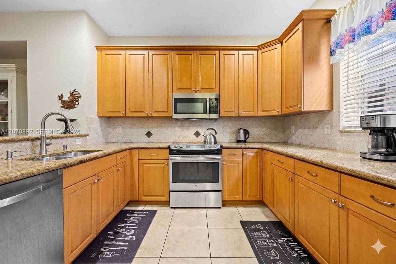 1033 NE 17th Way # 1202, Fort Lauderdale, FL 33304 — zdjęcie 5