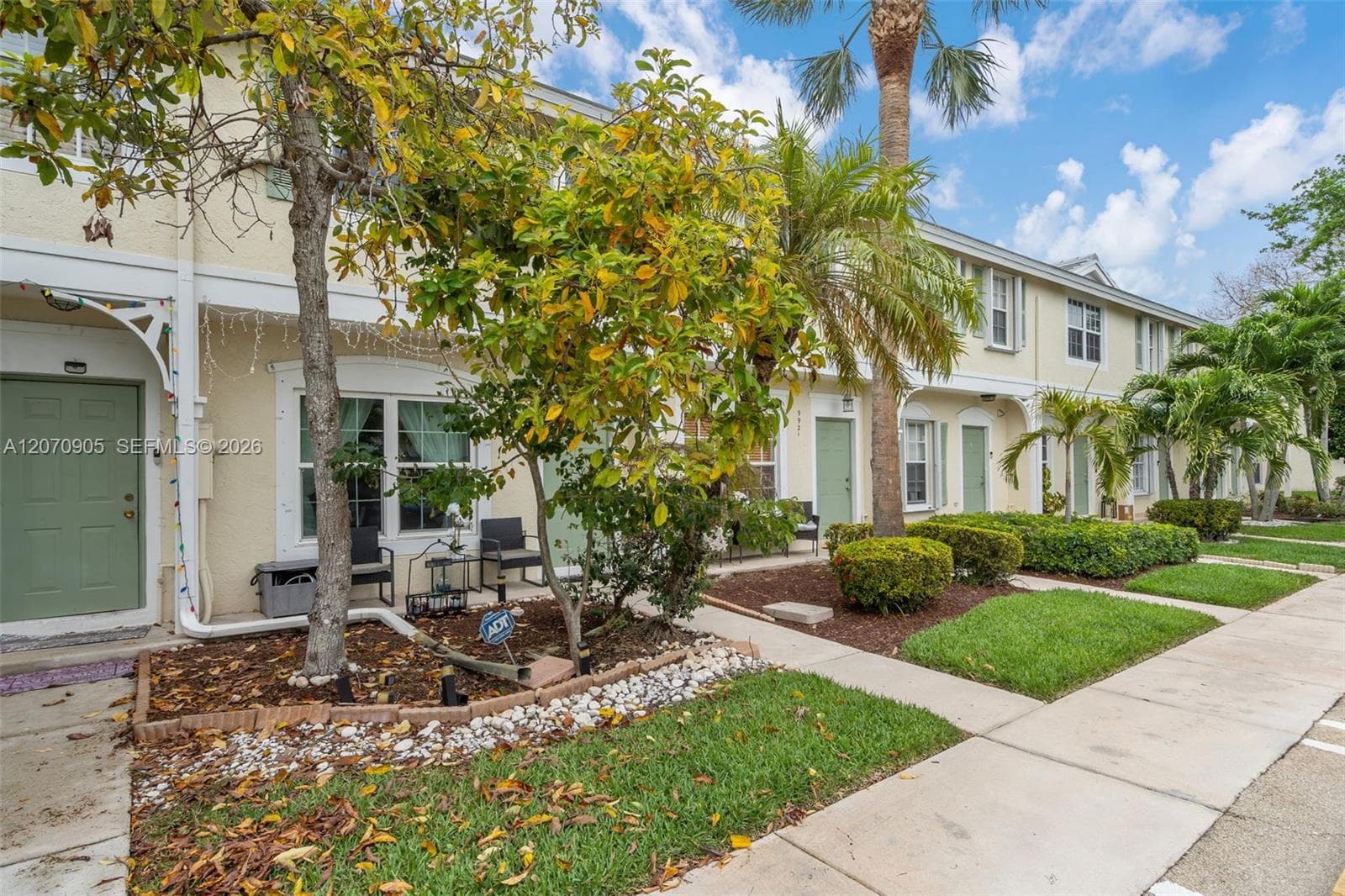 9925 NW 57th Manor, Coral Springs, FL 33076 — zdjęcie 3