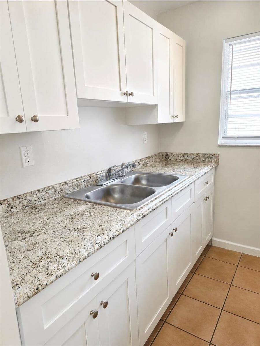 4655 Palm Avenue # 205, Hialeah, FL 33012 — zdjęcie 2