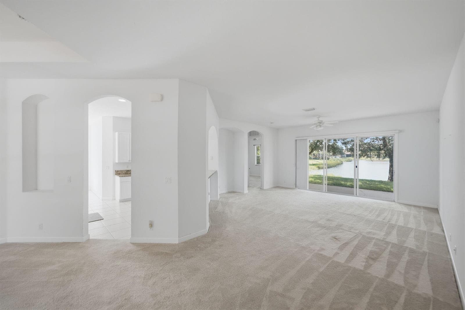 381 NW SHEFFIELD Circle, Port St. Lucie, FL 34983 — zdjęcie 5