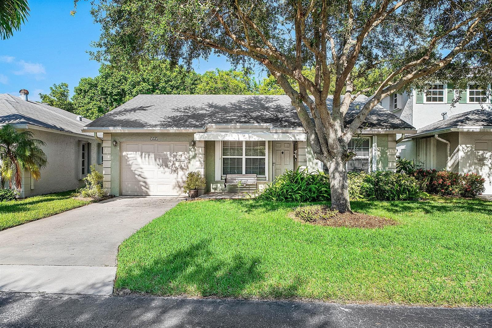 241 DEL RIO Boulevard, Boca Raton, FL 33432