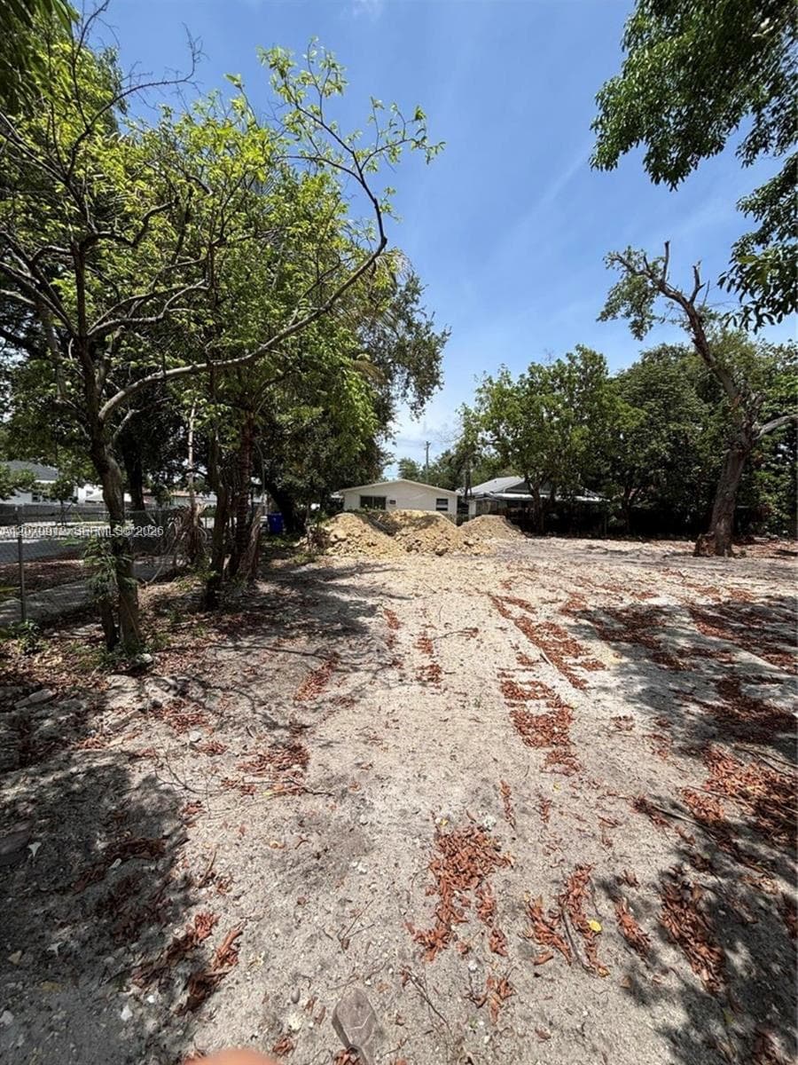 301 NE 58 St, Miami, FL 33137 — zdjęcie 2