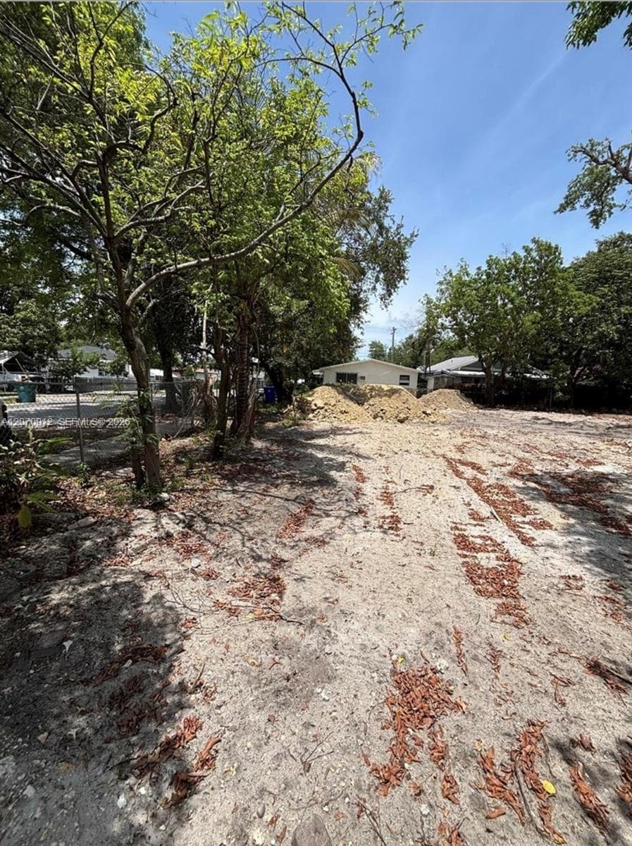 301 NE 58 St, Miami, FL 33137 — zdjęcie 4