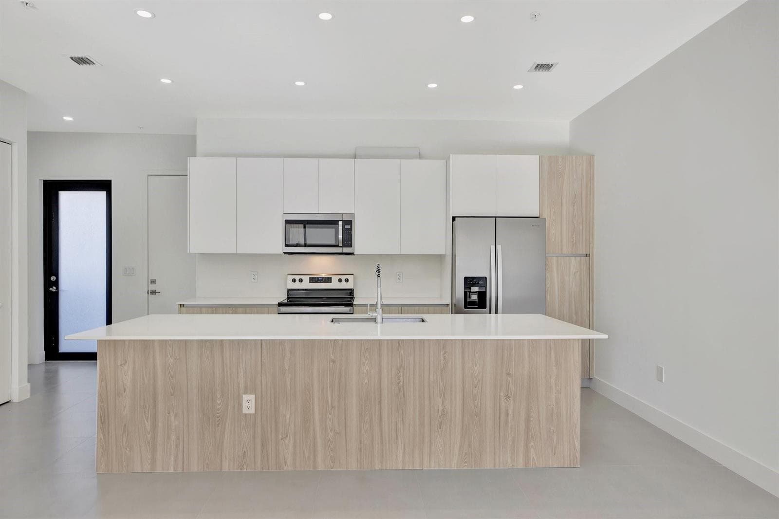 4208 NE 7TH Terrace, Oakland Park, FL 33334 — zdjęcie 4