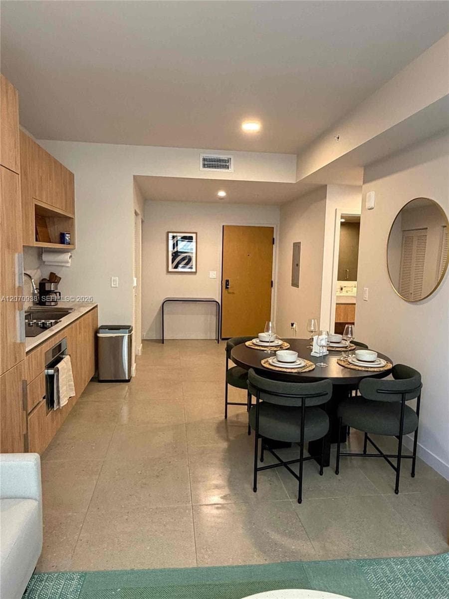 11 NE 6th St # 705, Miami, FL 33132 — zdjęcie 2