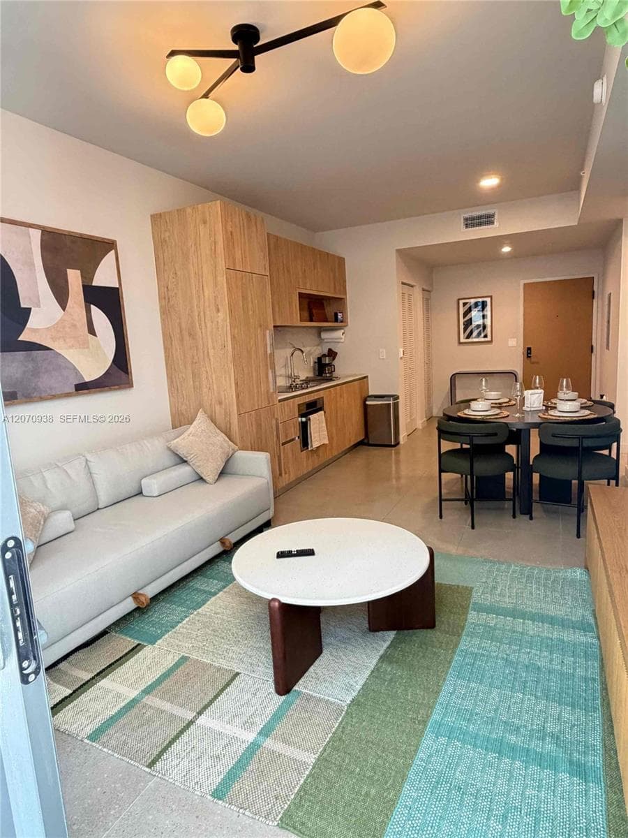 11 NE 6th St # 705, Miami, FL 33132 — zdjęcie 4