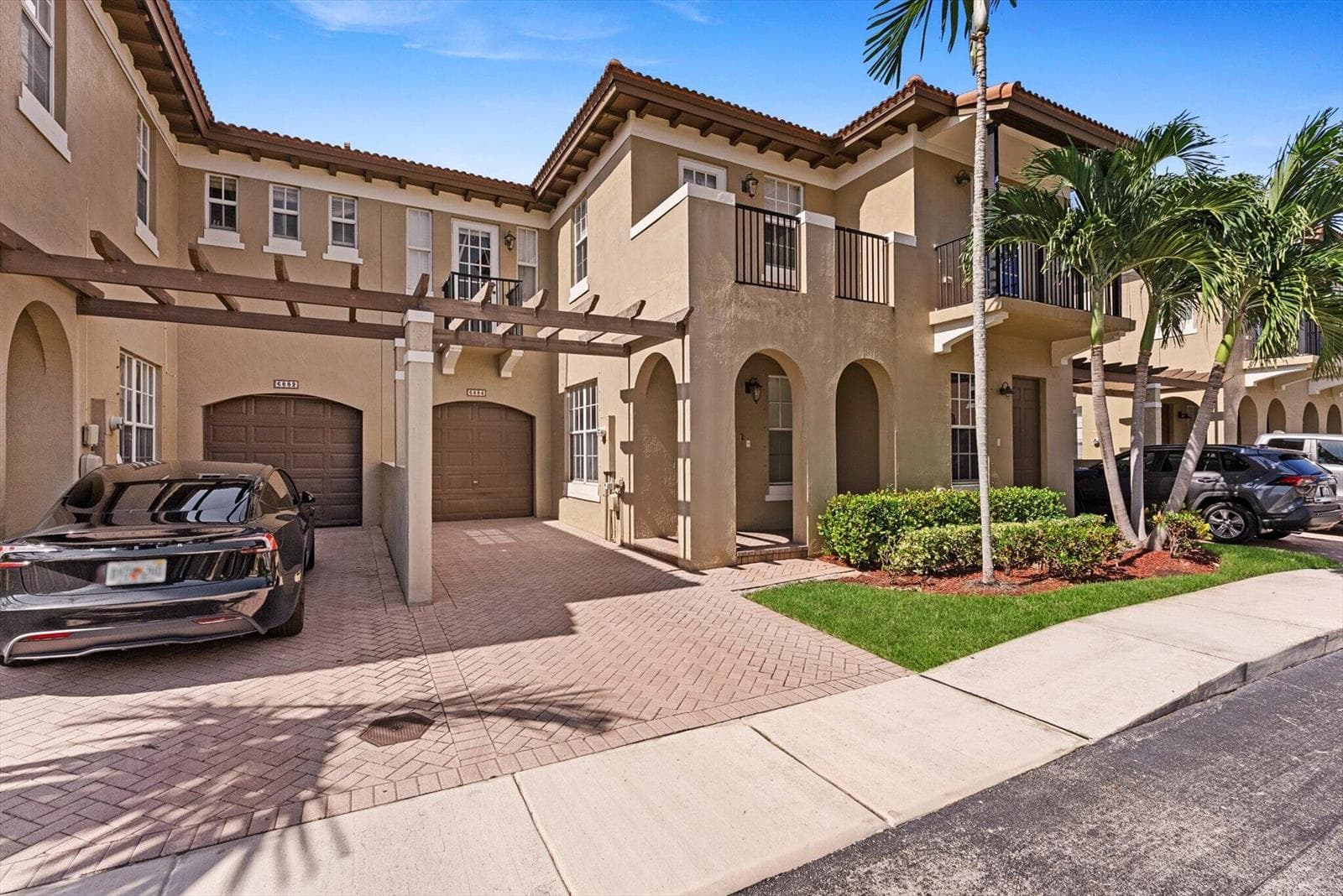 6884 JULIA GARDENS Drive, Coconut Creek, FL 33073 — zdjęcie 3