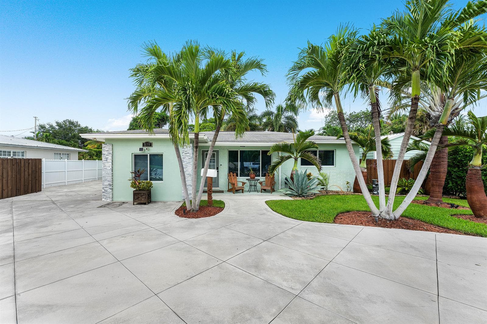 819 6TH Street, Lake Park, FL 33403 — zdjęcie 2