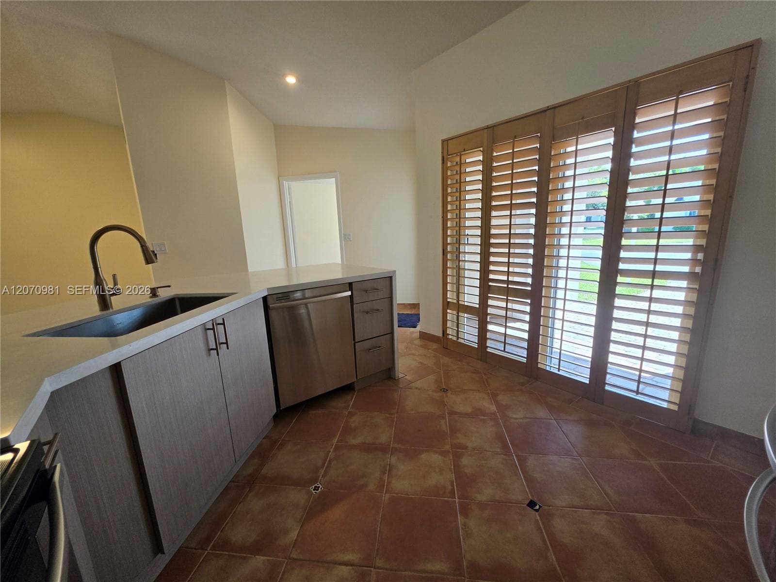 10076 NW 51st Ter, Doral, FL 33178 — zdjęcie 5