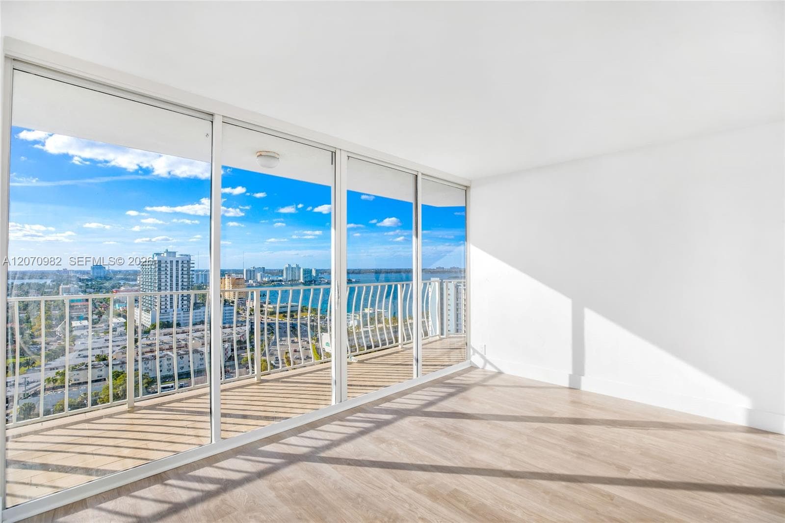 7601 E Treasure Dr # 2203, North Bay Village, FL 33141 — zdjęcie 5