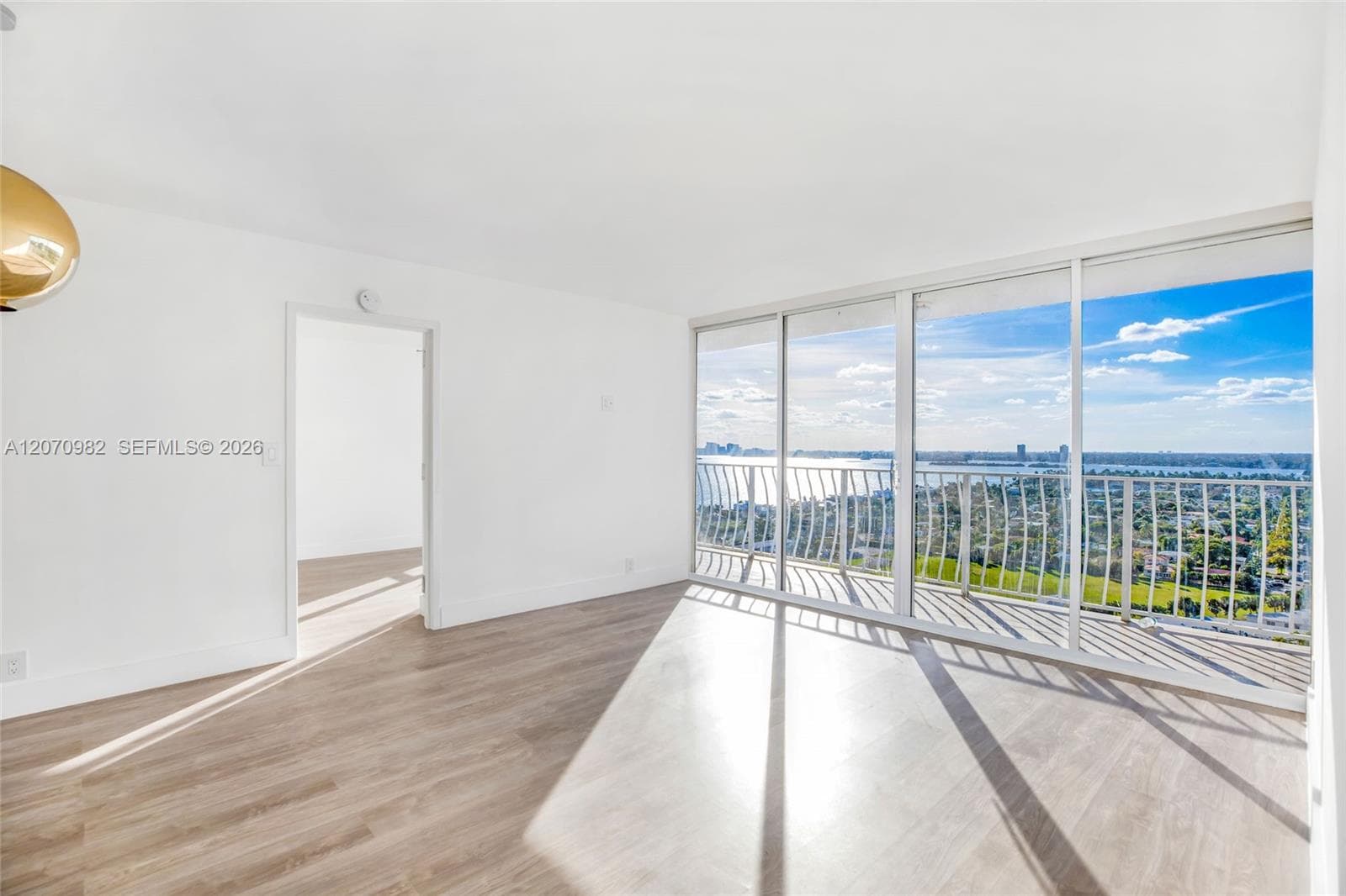 7601 E Treasure Dr # 2203, North Bay Village, FL 33141 — zdjęcie 4