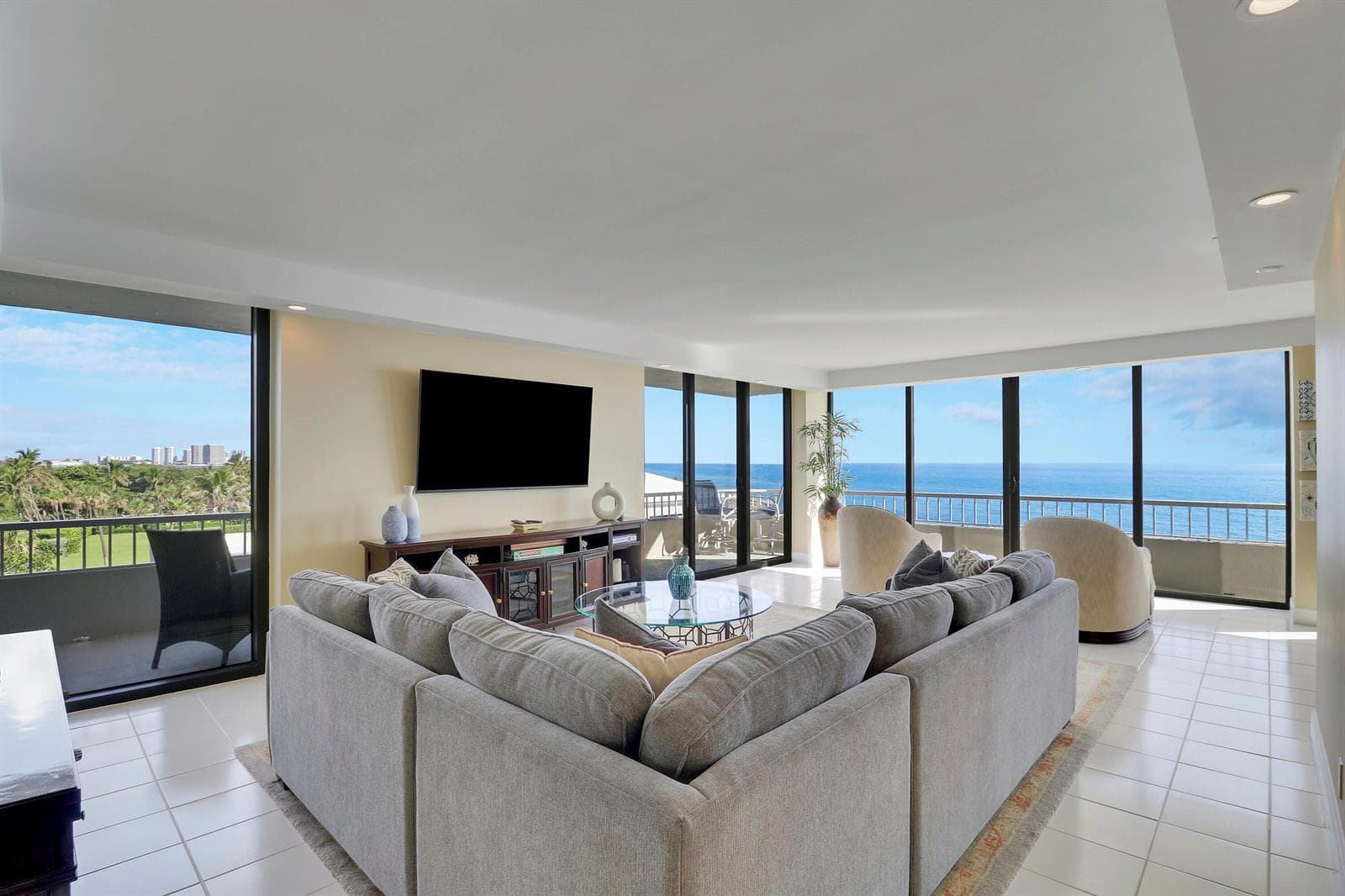 5510 N OCEAN Drive # 4C, Singer Island, FL 33404 — zdjęcie 2