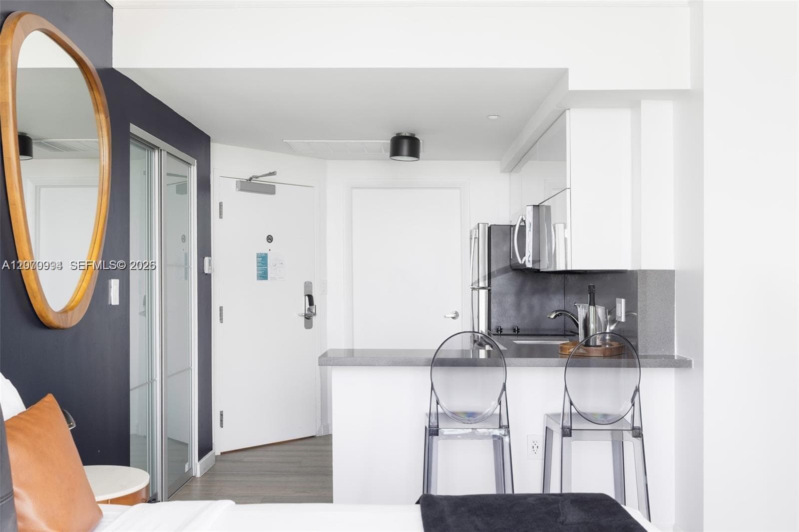 2889 Mcfarlane Rd # 1112, Miami, FL 33133 — zdjęcie 2