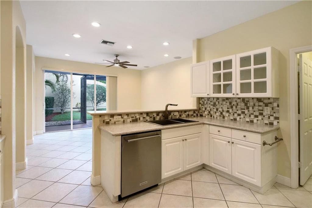 5873 NW 120TH Terrace, Coral Springs, FL 33076 — zdjęcie 5