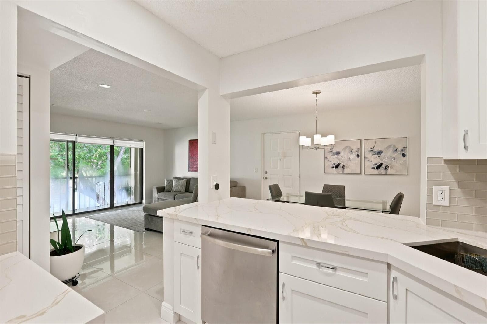 609 SEA PINE Way # F2, FL 33415 — zdjęcie 3