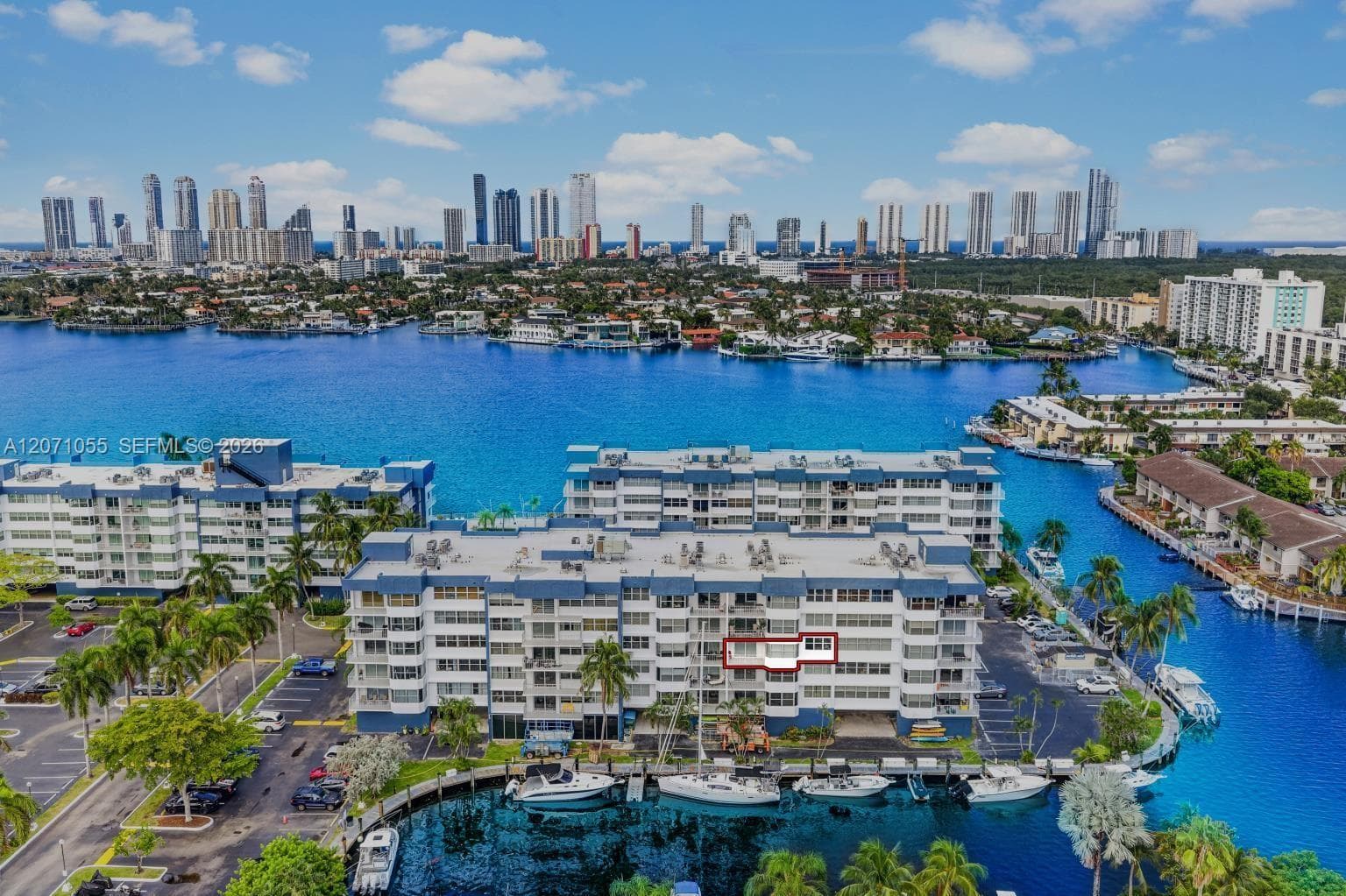 16565 NE 26th Ave # 4E, North Miami Beach, FL 33160 — zdjęcie 2