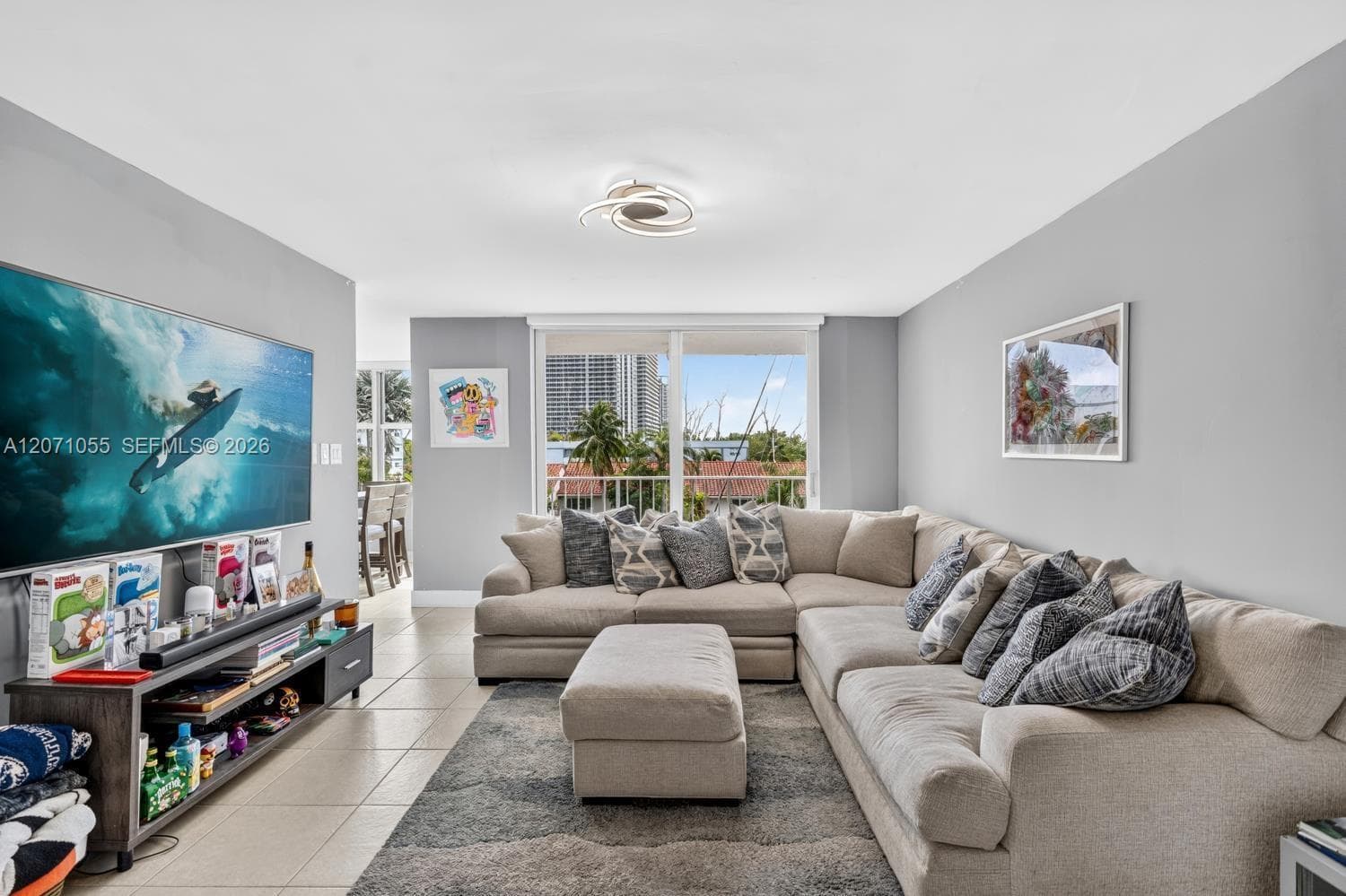 16565 NE 26th Ave # 4E, North Miami Beach, FL 33160 — zdjęcie 3