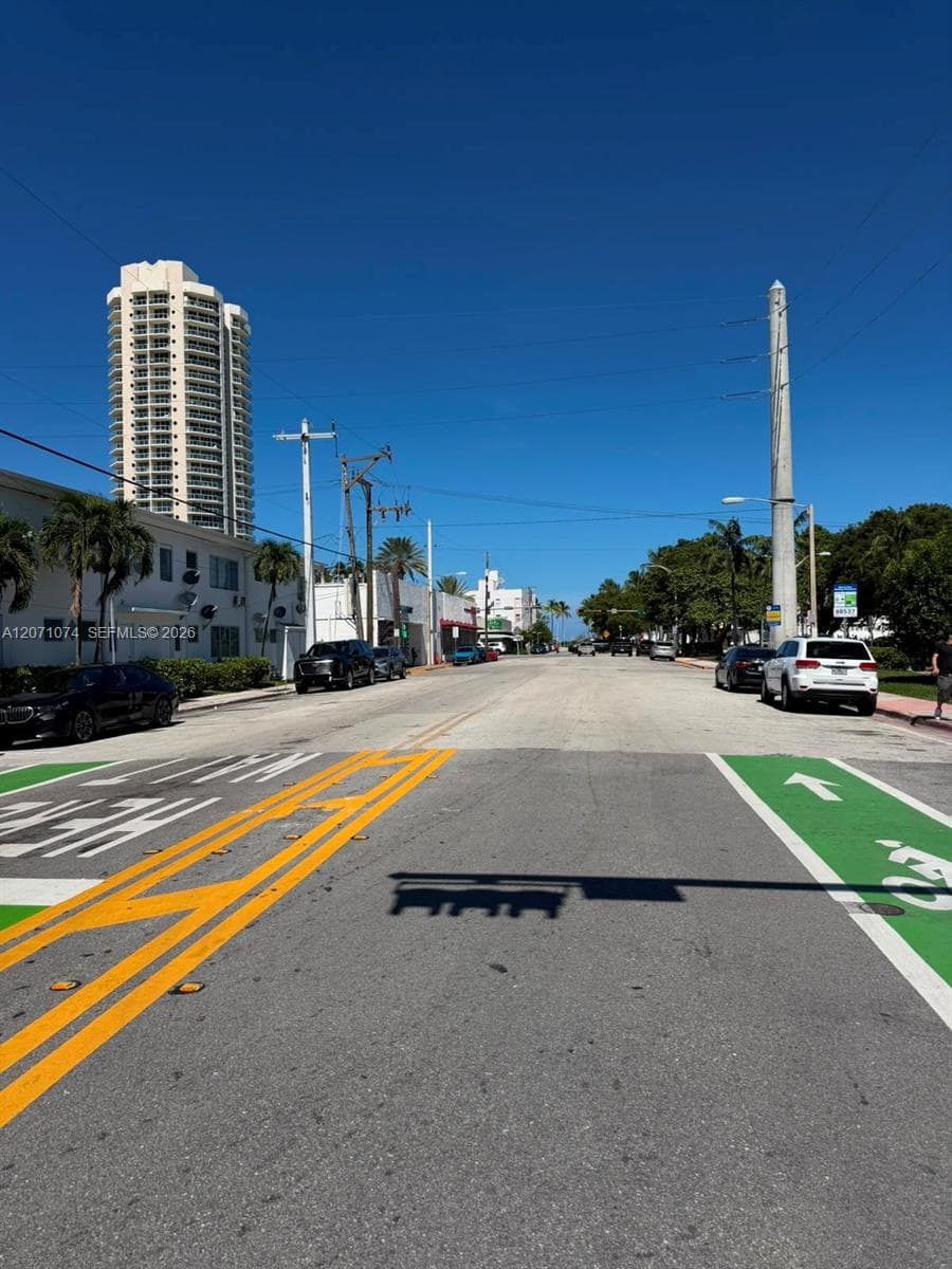 7334 Harding Ave # 6, Miami Beach, FL 33141 — zdjęcie 2
