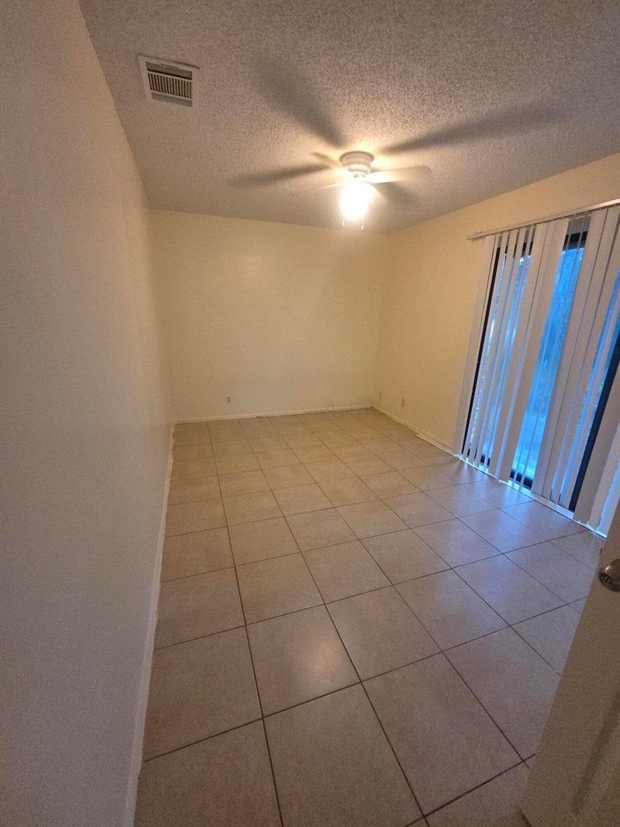 1917 SE Burgundy Lane, Port St. Lucie, FL 34952 — zdjęcie 5