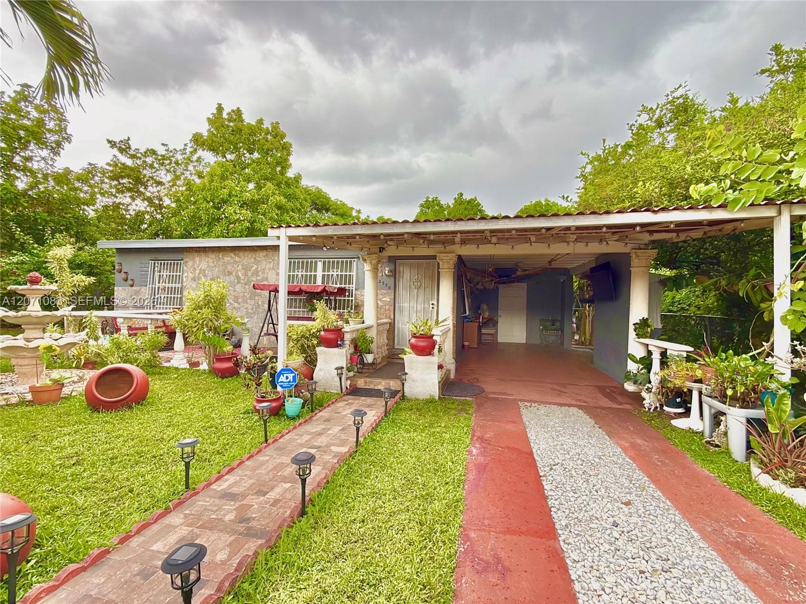 12550 NW 1st Ave, North Miami, FL 33168 — zdjęcie 2