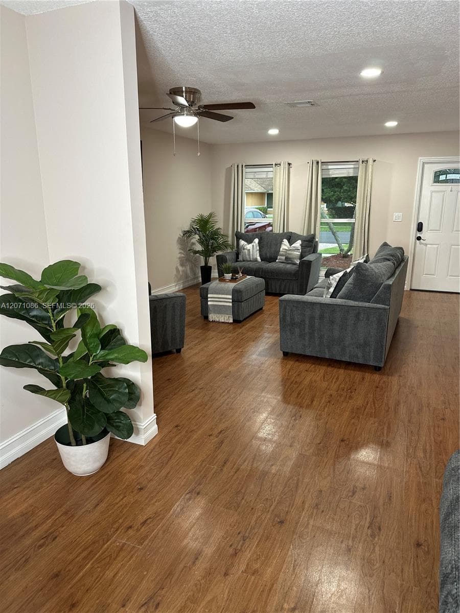 177 Dove Cir, Royal Palm Beach, FL 33411 — zdjęcie 5