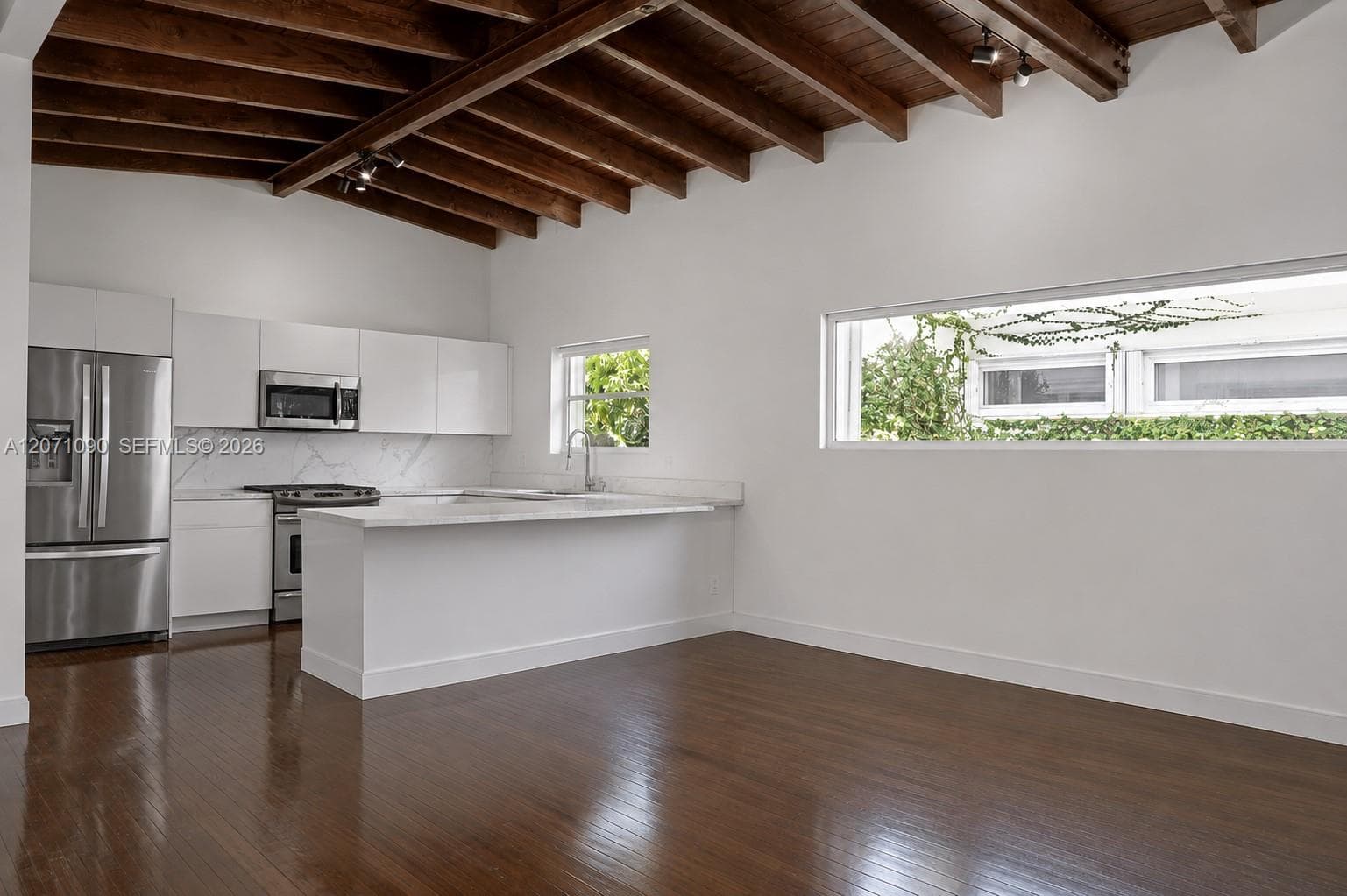 3596 Main Hwy, Miami, FL 33133 — zdjęcie 3