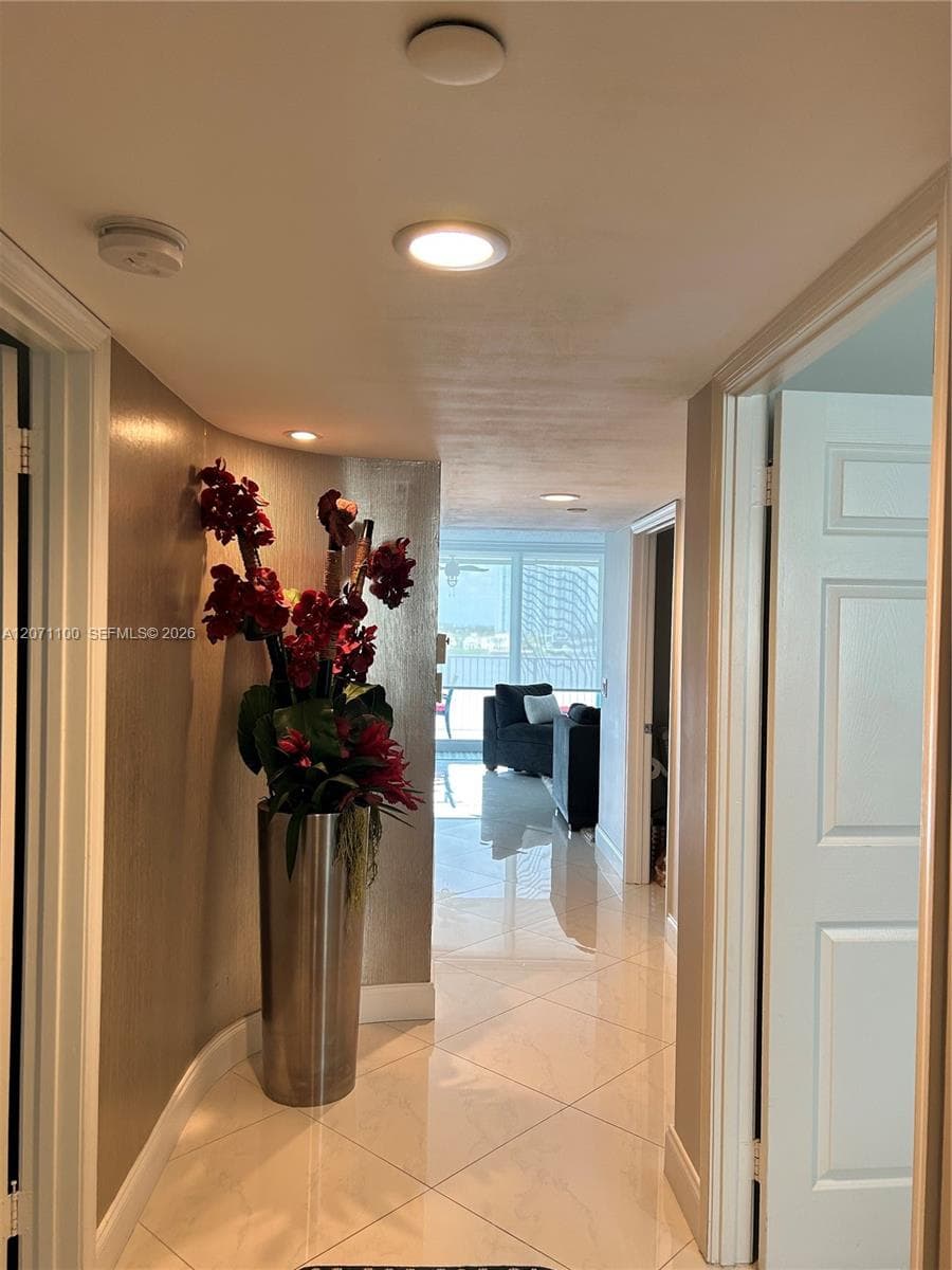 17800 N Bay Rd # 803, Sunny Isles Beach, FL 33160 — zdjęcie 4