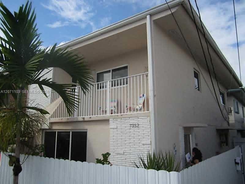 7350 Gary Ave, Miami Beach, FL 33141