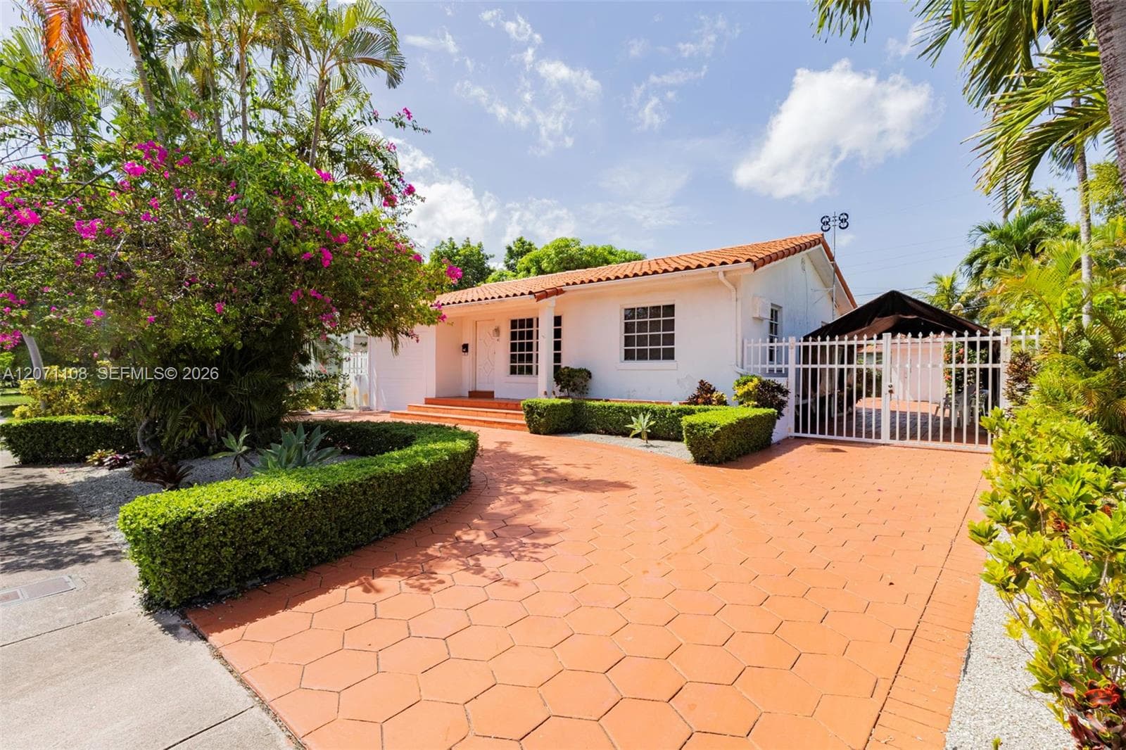 41 Campina Ct, Coral Gables, FL 33134 — zdjęcie 2