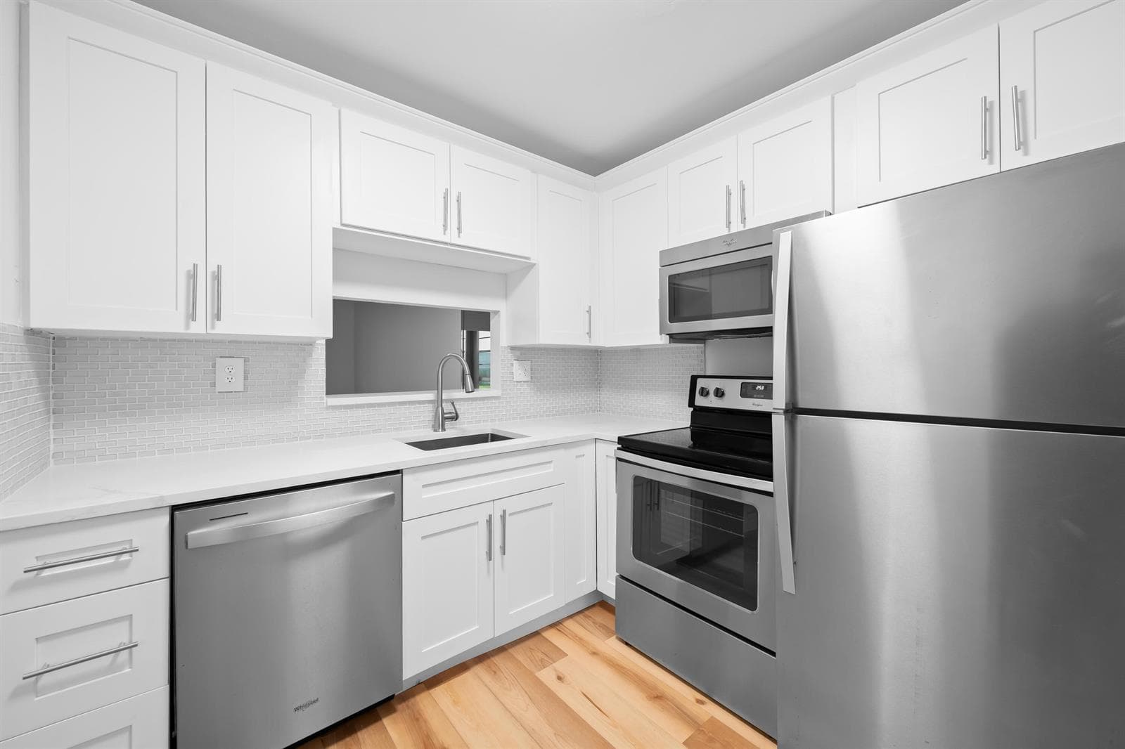 3401 NW 47TH Avenue # 401, Lauderdale Lakes, FL 33319 — zdjęcie 2