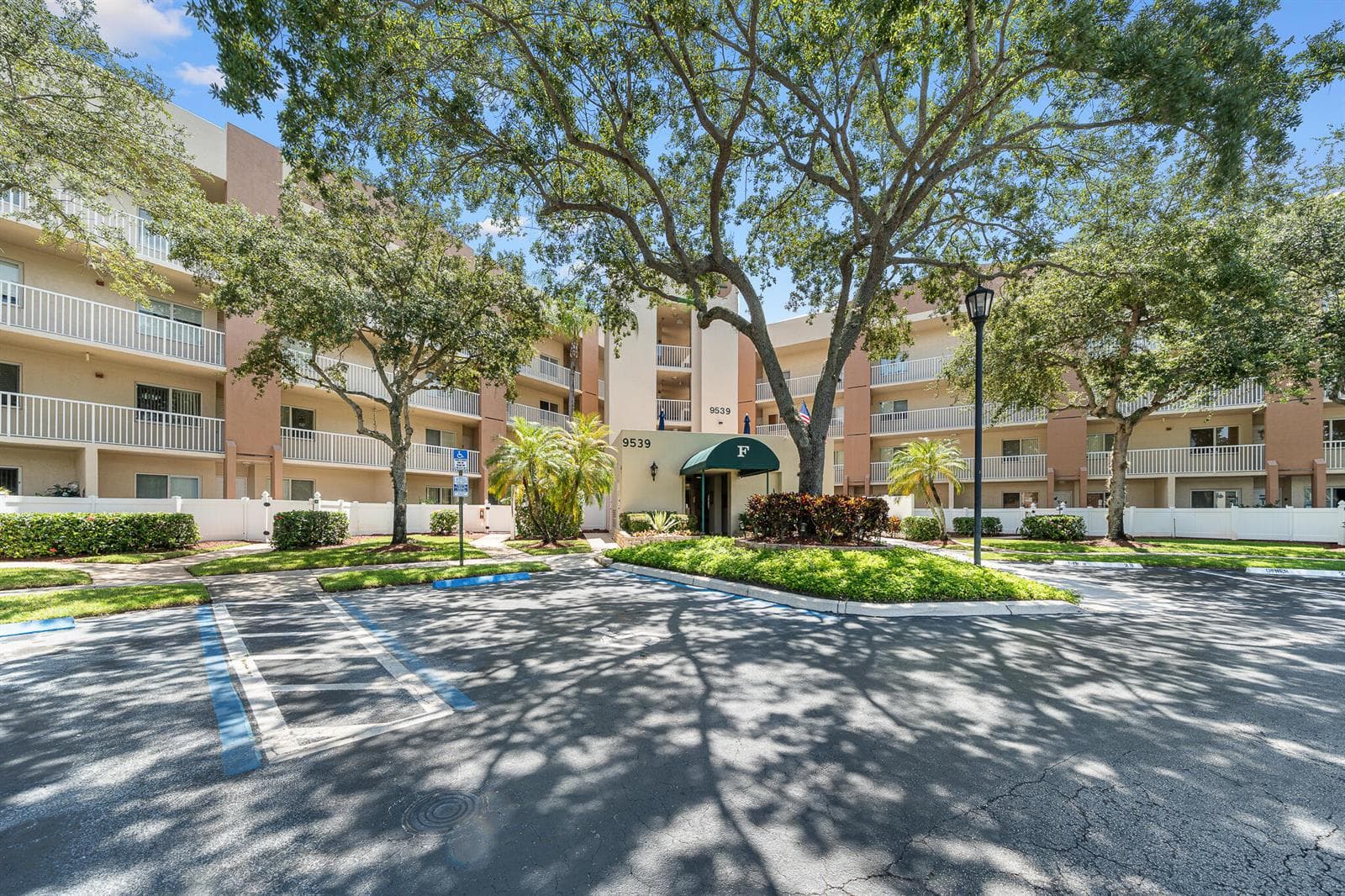 9539 WELDON Circle # F408, Tamarac, FL 33321 — zdjęcie 2