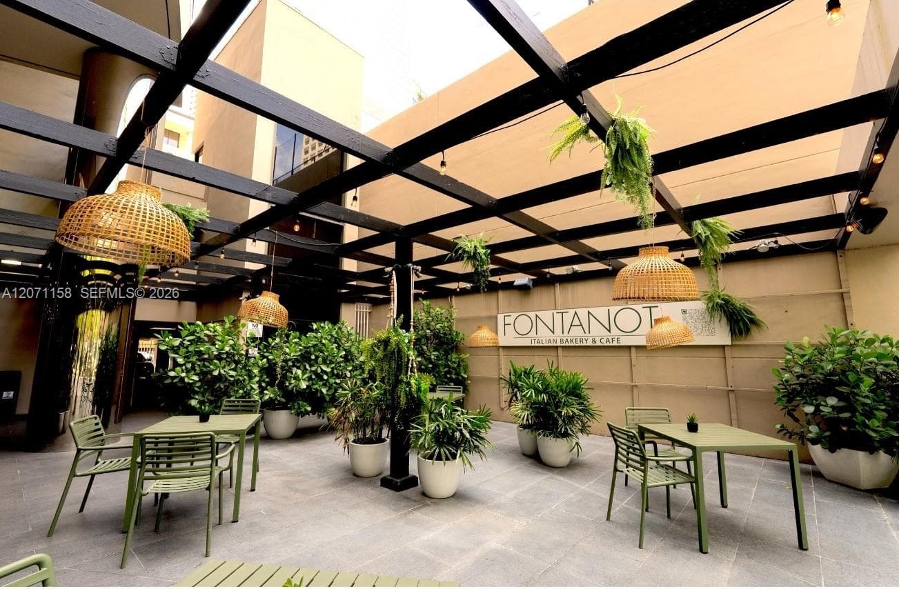848 NE Brickell Avenue, Miami, FL 33131 — zdjęcie 2