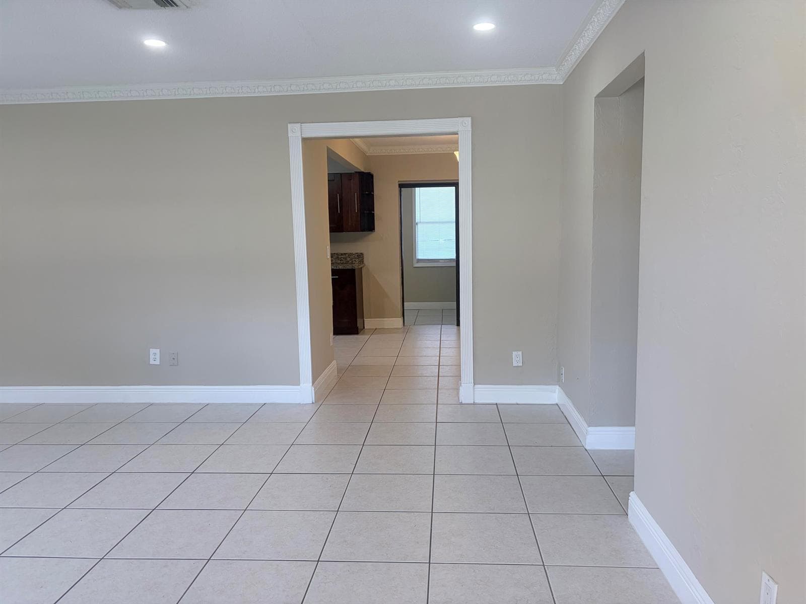 7302 WESTWOOD Drive, Tamarac, FL 33321 — zdjęcie 3