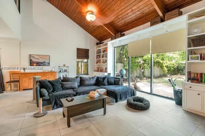 2869 W Trade Ave, Miami, FL 33133 — zdjęcie 3