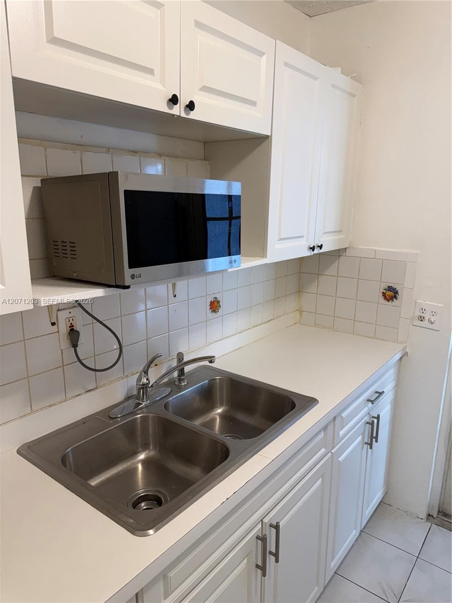 1812 Coolidge St # 1, Hollywood, FL 33020 — zdjęcie 5
