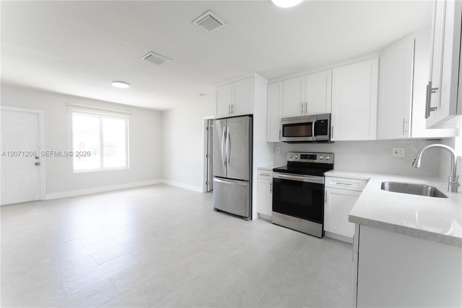 10825 SW 221st St, Miami, FL 33170 — zdjęcie 3