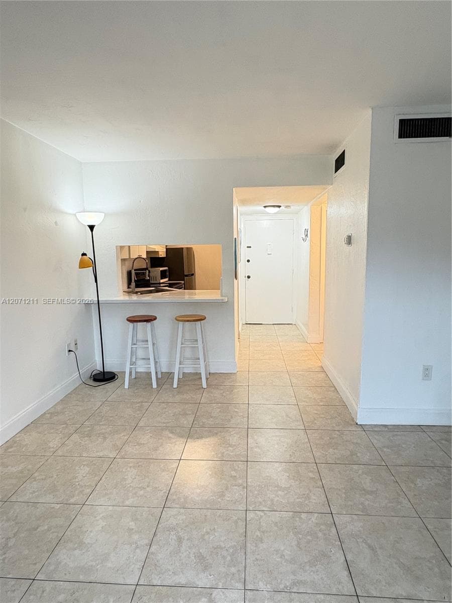7403 SW 82nd St # 207N, Miami, FL 33143