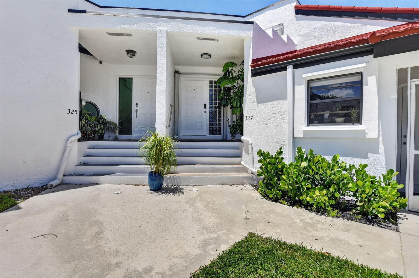 327 NW 36TH Avenue, Deerfield Beach, FL 33442 — zdjęcie 2
