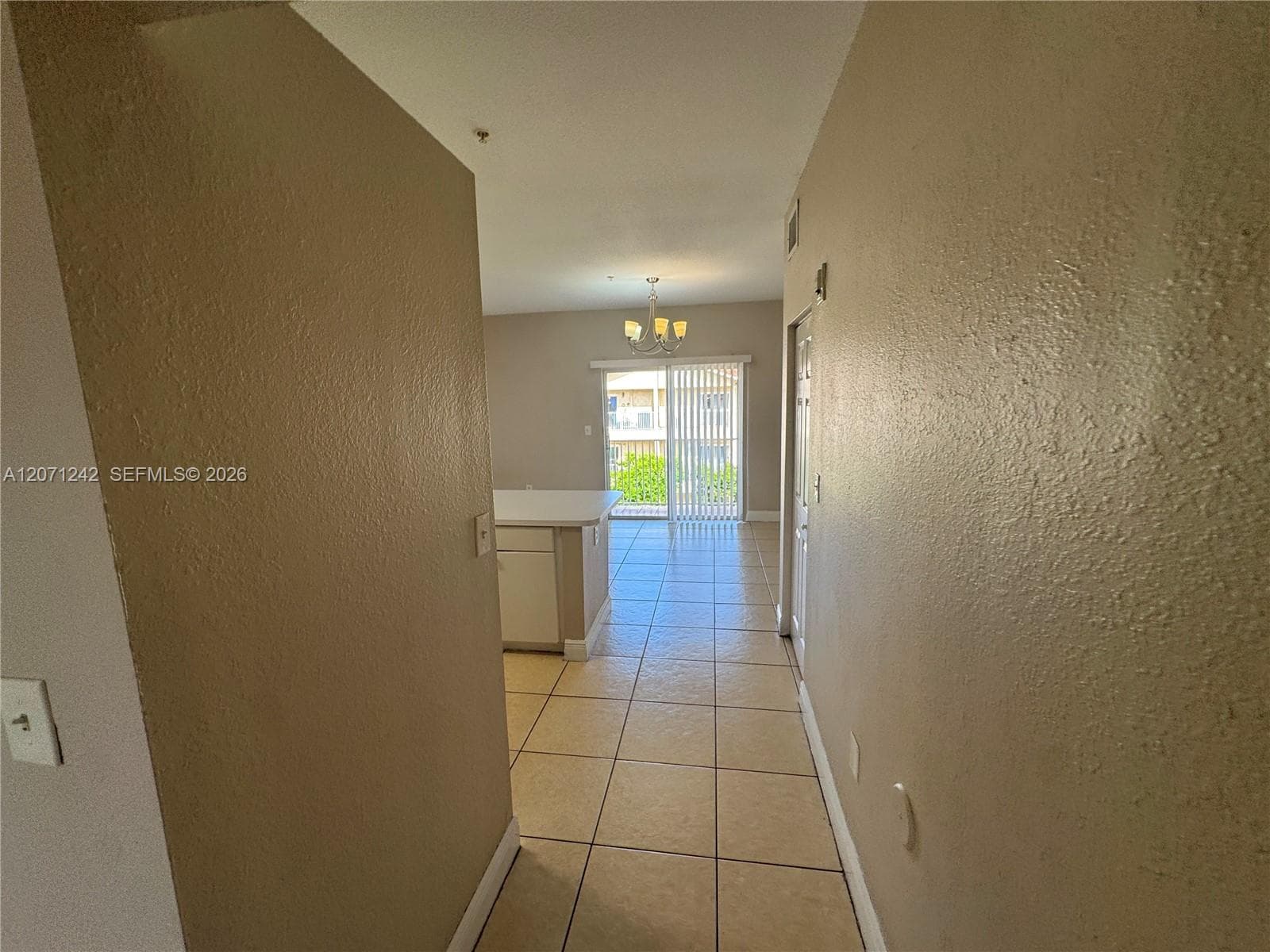 6940 NW 179th St # 404-7, Hialeah, FL 33015 — zdjęcie 4