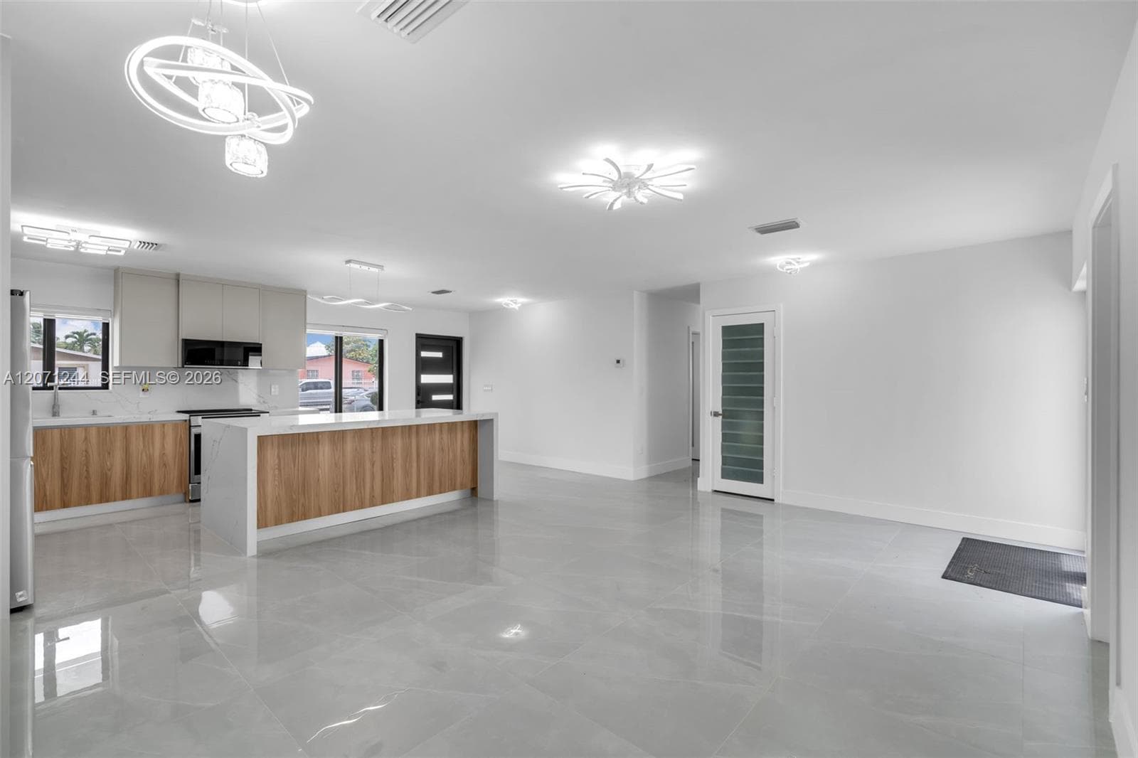 4450 NW 169th Ter, Miami Gardens, FL 33055 — zdjęcie 2