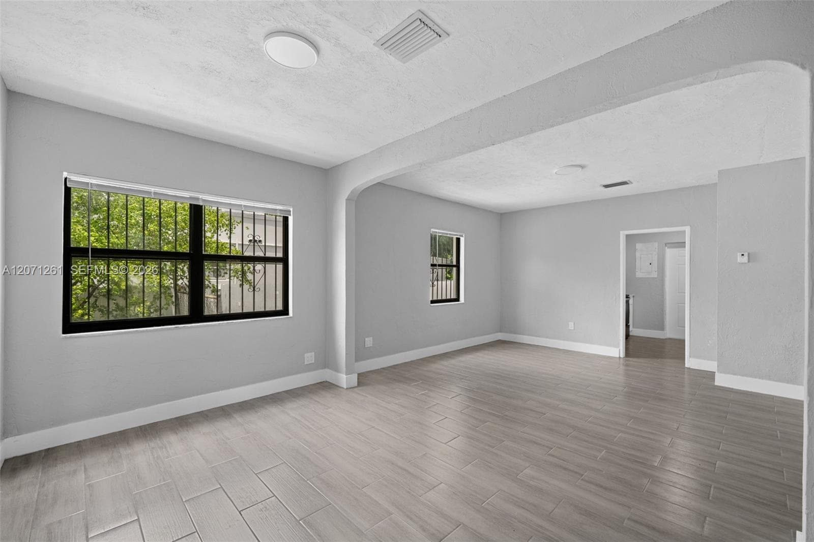 1227 NW 27th St # 1227, Miami, FL 33142 — zdjęcie 5