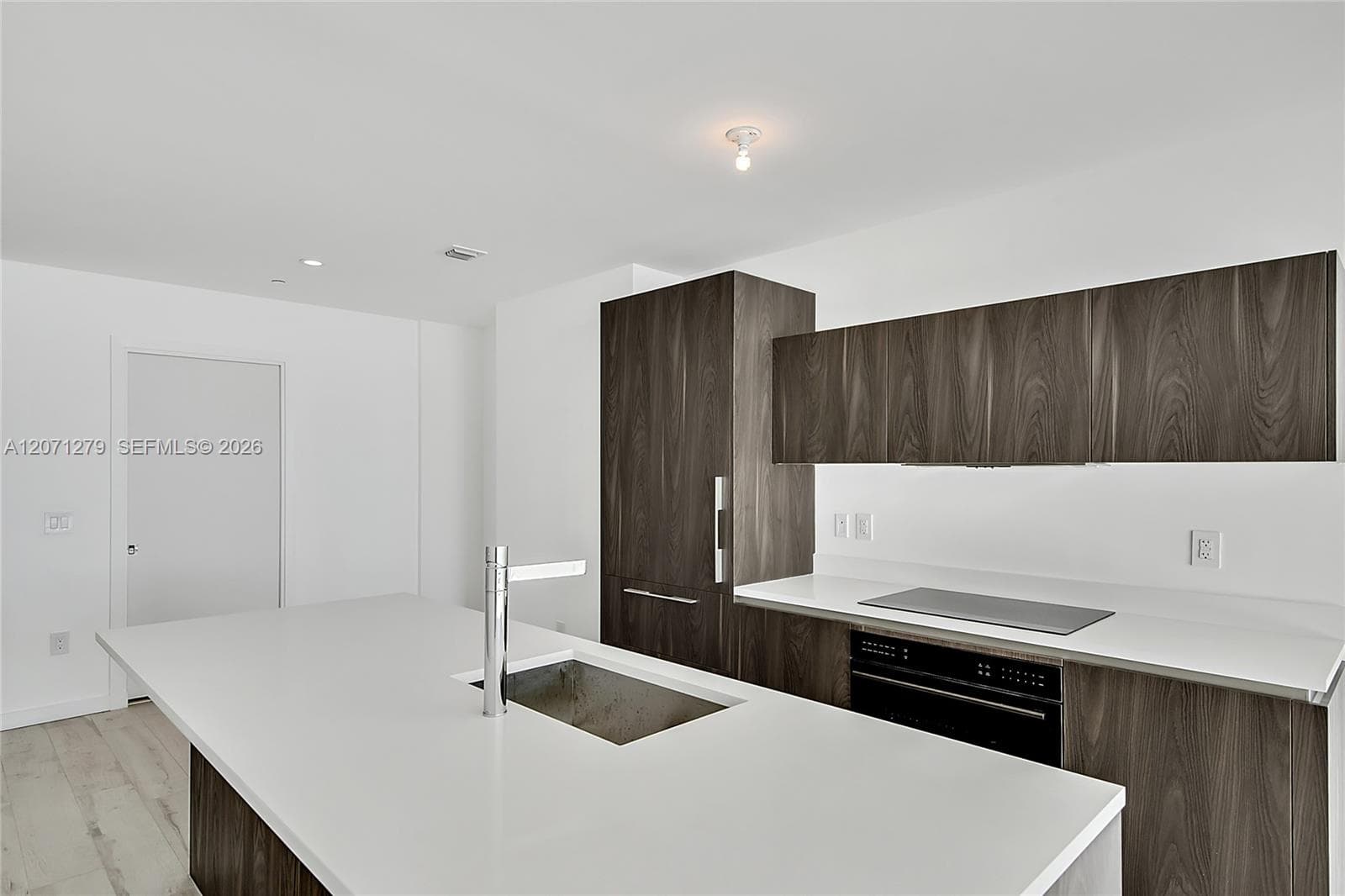 480 NE 31st St # 904, Miami, FL 33137 — zdjęcie 5