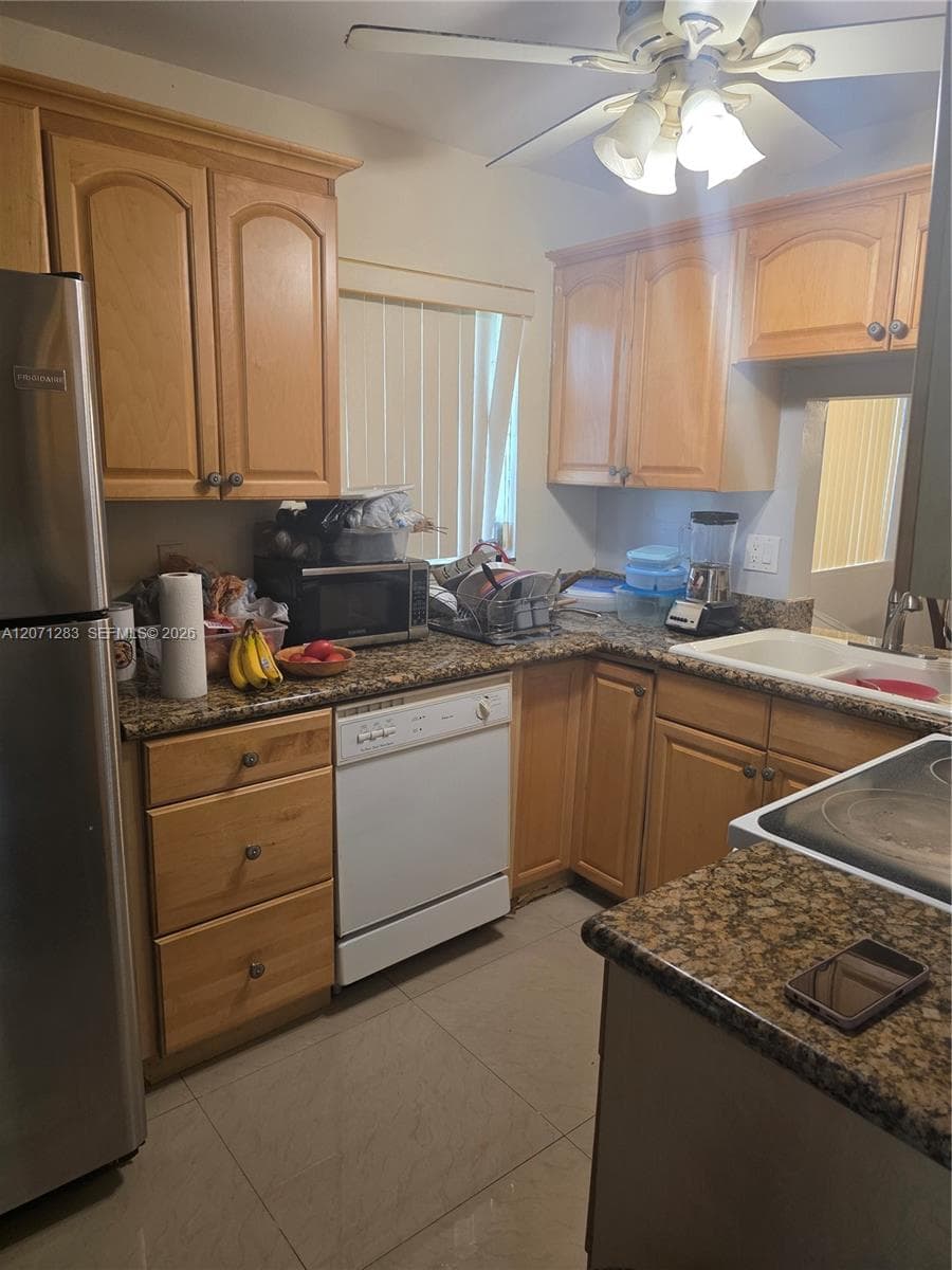 5830 NW 64th Ave # 101, Tamarac, FL 33319 — zdjęcie 2