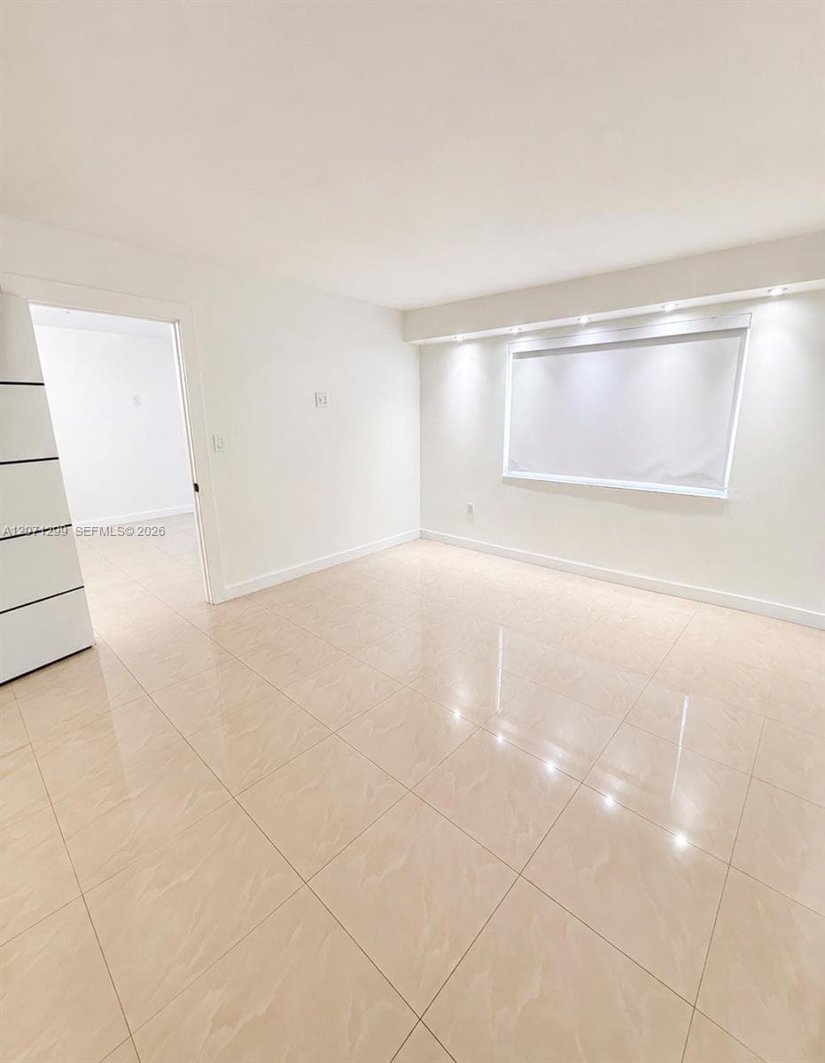 605 NW 72nd Ave # 301, Miami, FL 33126 — zdjęcie 3